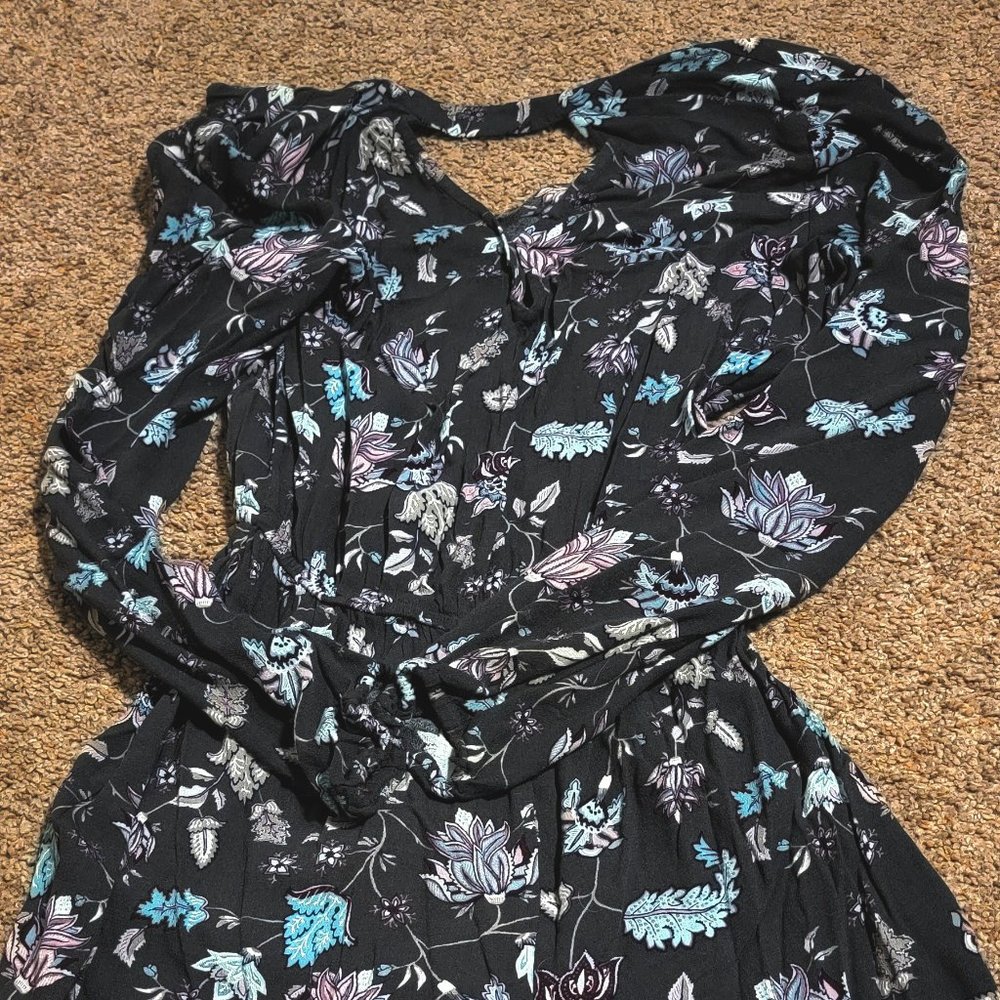 Floral Romper w/ Choker neckline